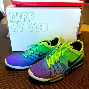 Nike Free TR6 - Women’s 8
